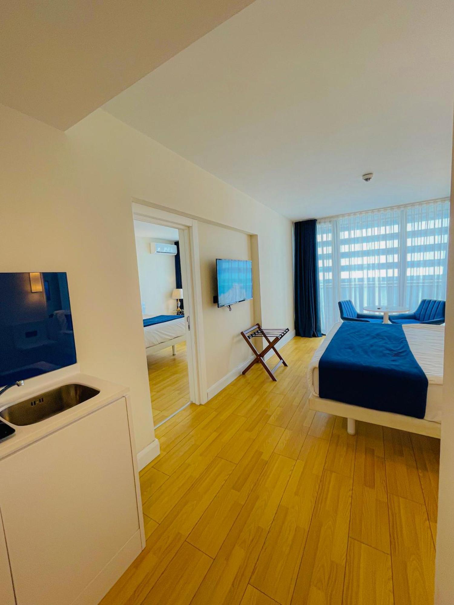 Batumi High View Hotell Eksteriør bilde