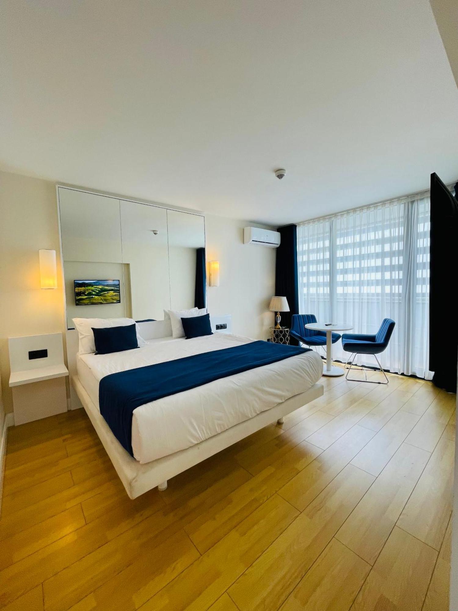 Batumi High View Hotell Eksteriør bilde
