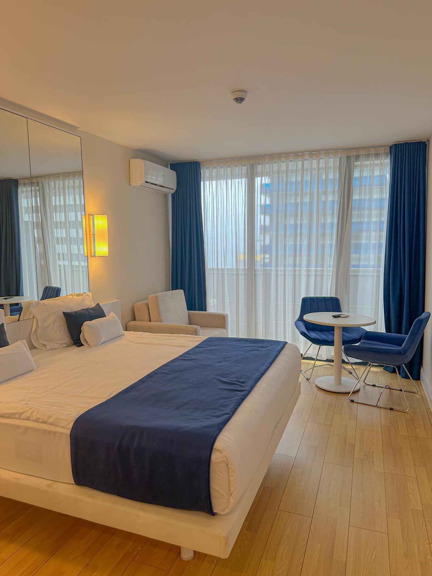 Batumi High View Hotell Eksteriør bilde
